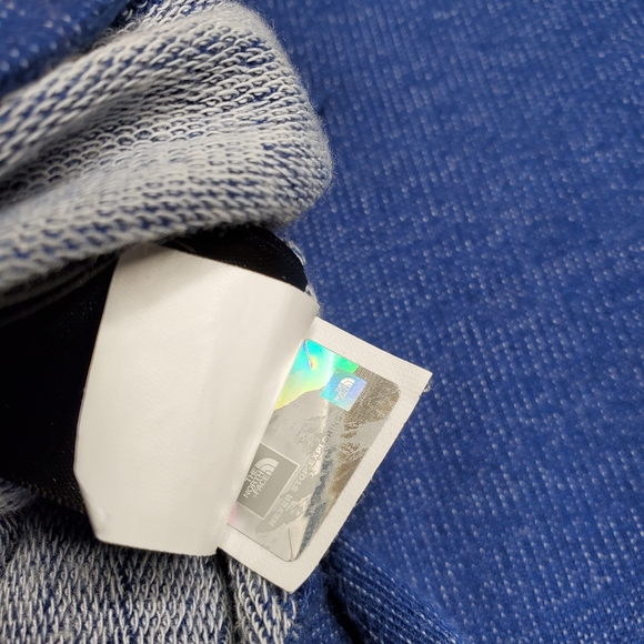 The North Face Dress T-shirt Style - Picture 9 of 9